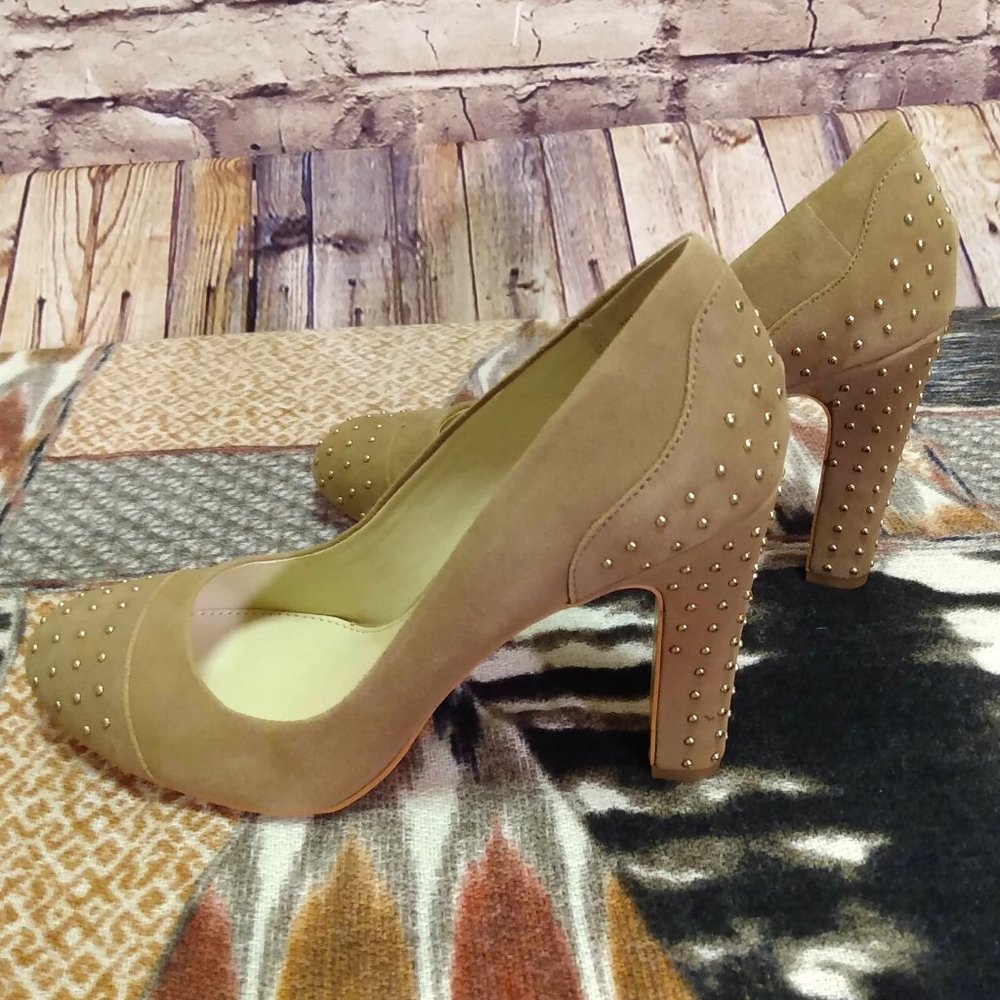 New Anne Klein Women's Tan Suede Shoes w/Gold Studs Size 10M